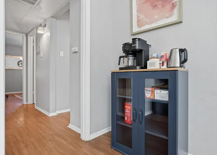 Apartment Pleasant 2bd Tcu Walkable, Heartwarming And Spacious